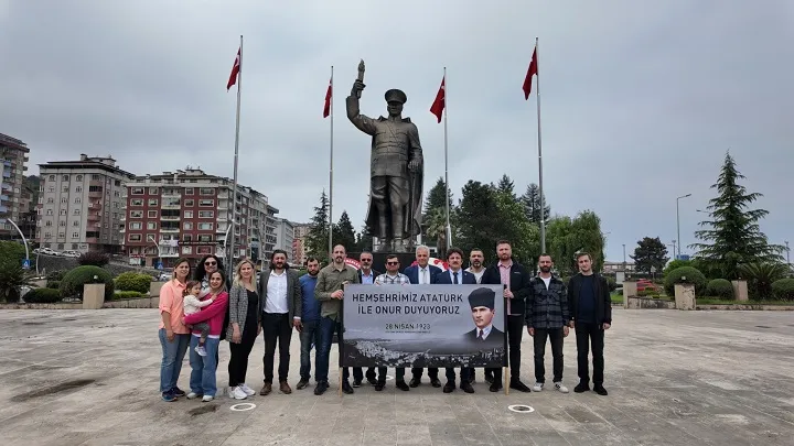 Protokolsüz Atatürk’ un Rize’ ye Gelişi Kutlandı